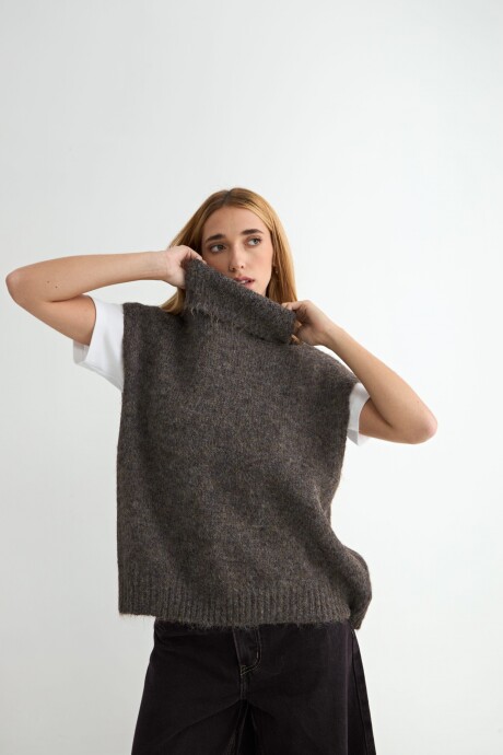 CHALECO SÁNDALO MARRON