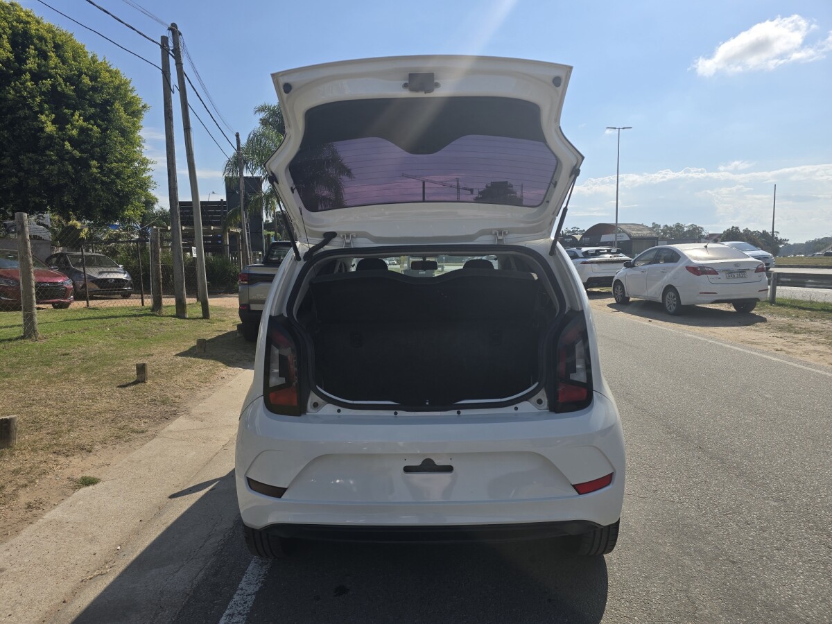 Volkswagen Up Move 1.0 Extra Full | Permuta / Financia Volkswagen Up Move 1.0 Extra Full | Permuta / Financia