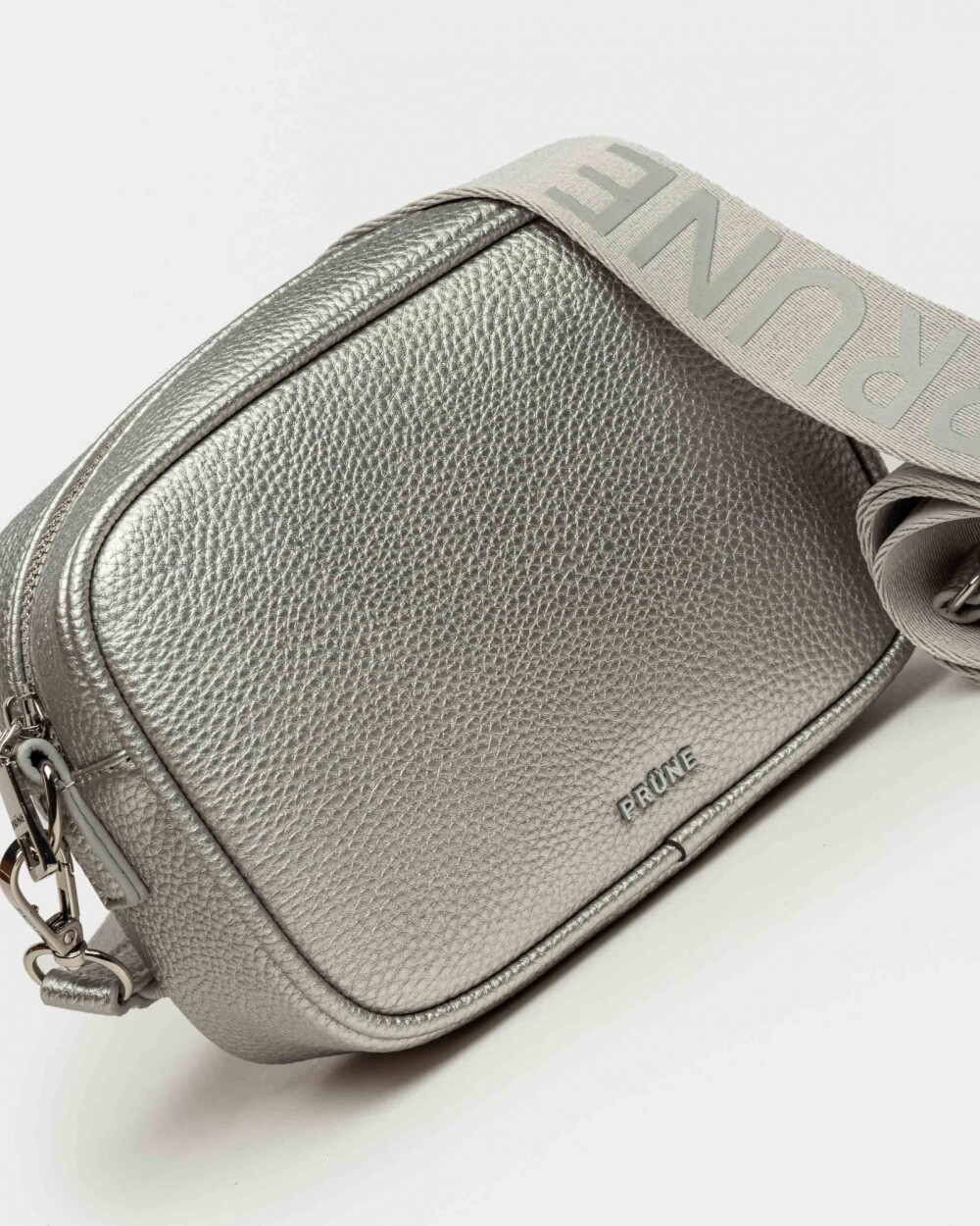 Mini Bag Adisa En Efecto Cuero Plata