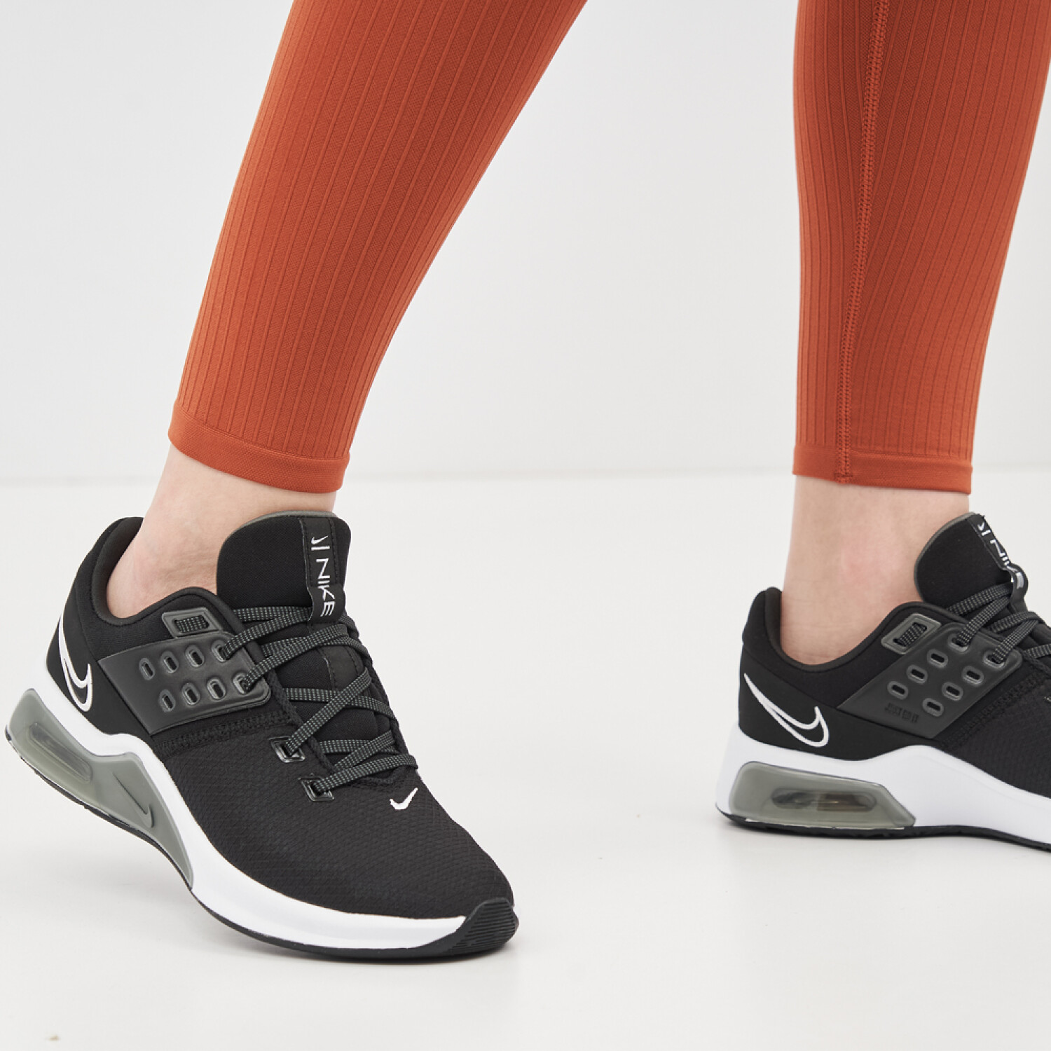 Nike Air Max Bella TR 4 - Black — Global Sports