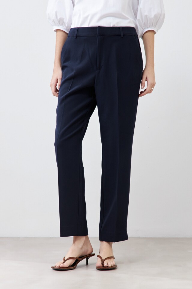 Pantalón slim sastrero azul marino
