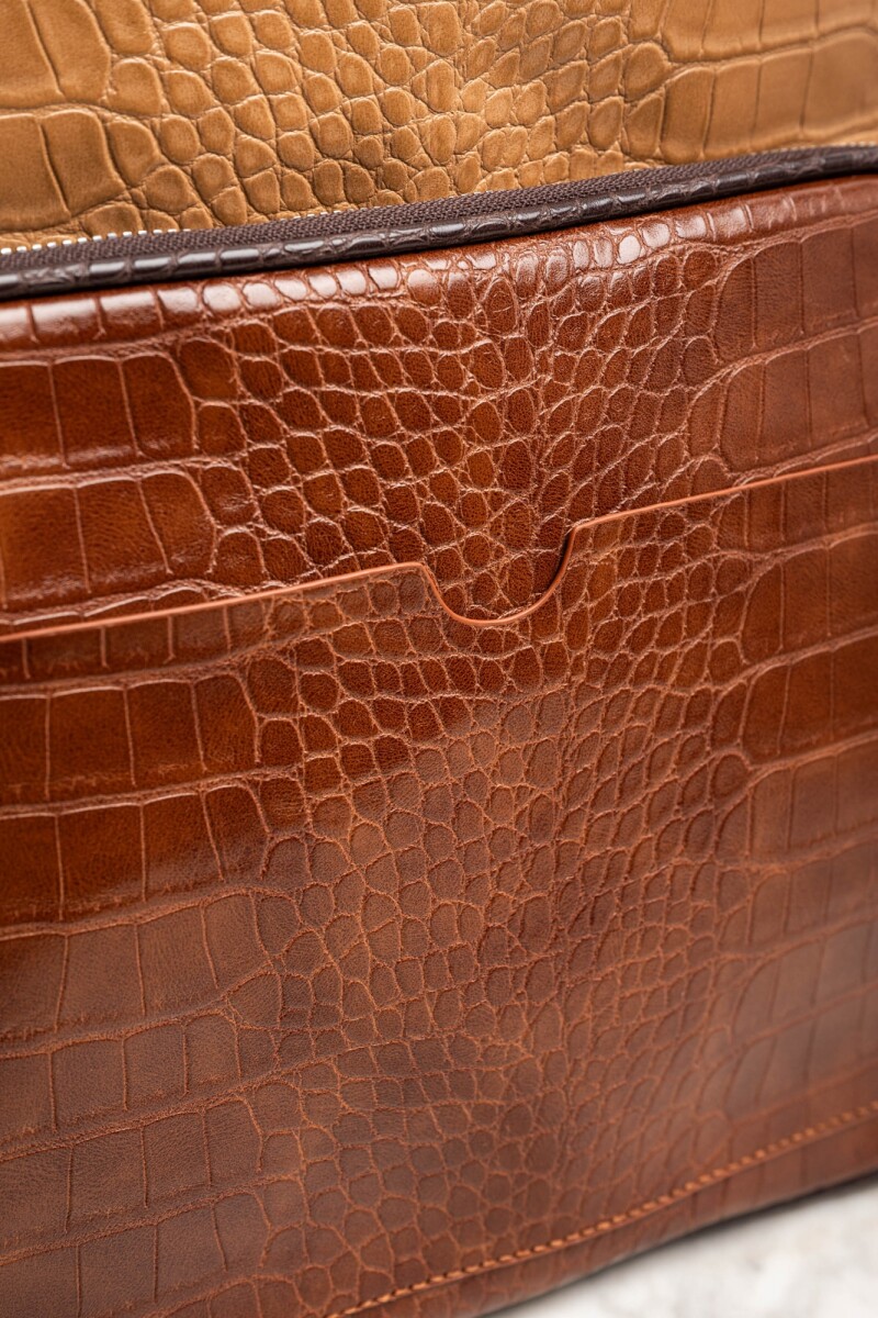 Mochila Maxi Notebook Marrón