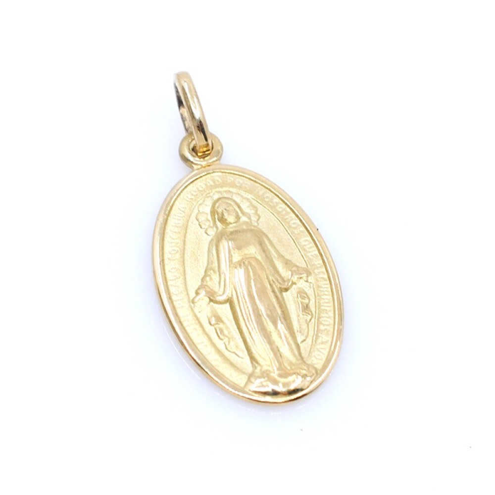 Medalla milagrosa en oeo 18k. Largo 2,1 cm, ancho 1.3 cm Medalla milagrosa en oeo 18k. Largo 2,1 cm, ancho 1.3 cm