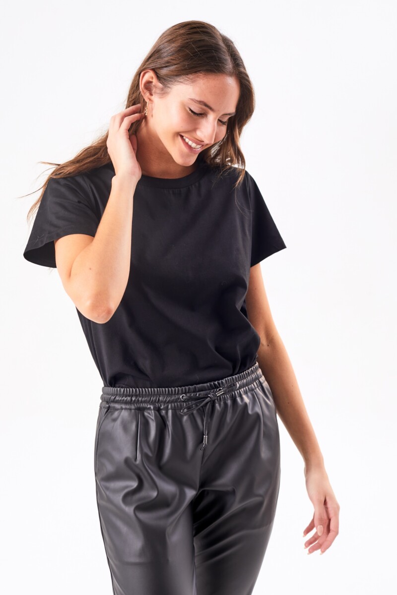 Remera Algodón Negro