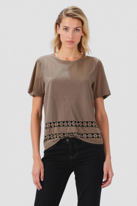 Remera Talen Beige
