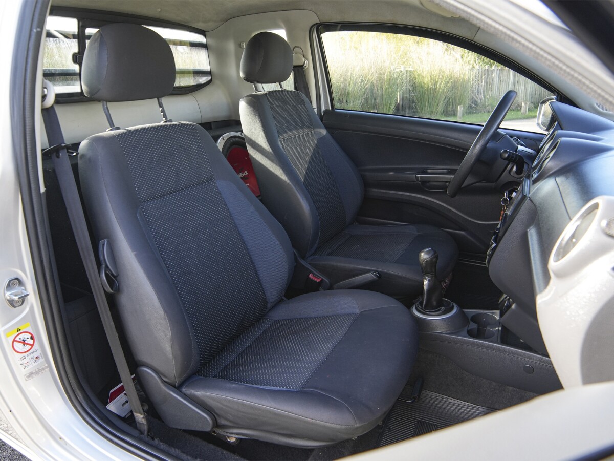 Volkswagen Saveiro G6 1.6 CE Extra Full| Permuta / Financia Volkswagen Saveiro G6 1.6 CE Extra Full| Permuta / Financia