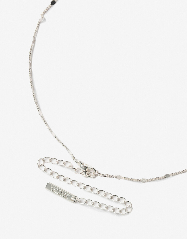 Cadena Corta con Dije Strass Collar Con Dije Cubic - Plateado