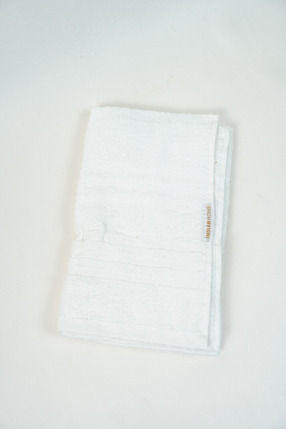 Toalla Mano Nessa, 380g. Blanco