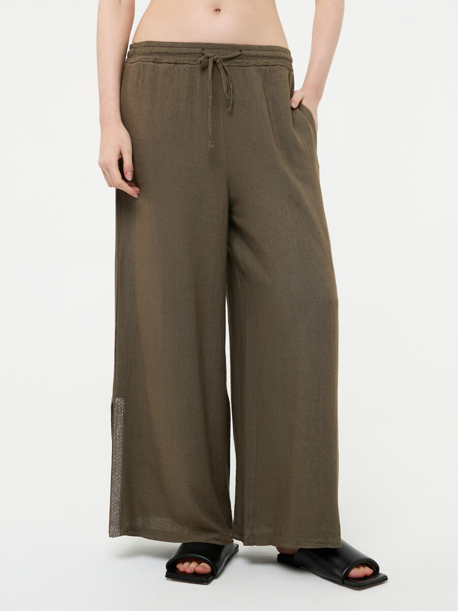 PANTALÓN AMPLIO 