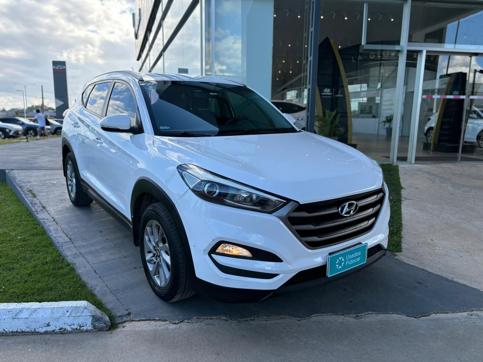 Hyundai	Hyundai Tucson 2,0 AT GL Sport - 2016 