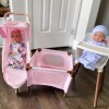 Set lullaby para muñeca coche, silla de comer y practicuna Set lullaby para muñeca coche, silla de comer y practicuna