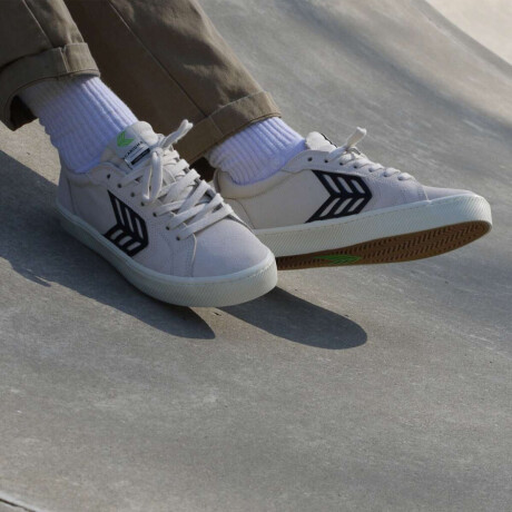 Championes Cariuma Catiba Pro Blanco