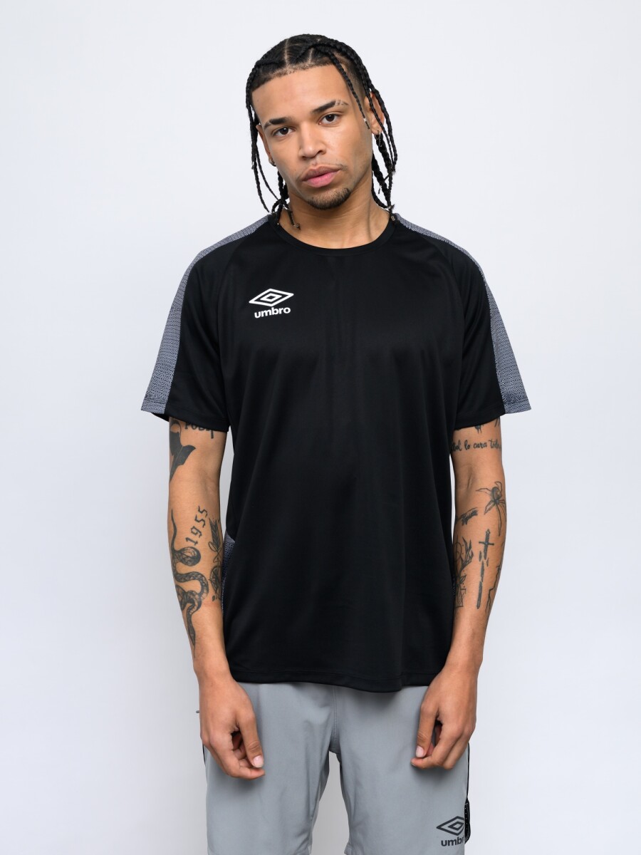 REMERA VIVE Umbro Hombre - 025 