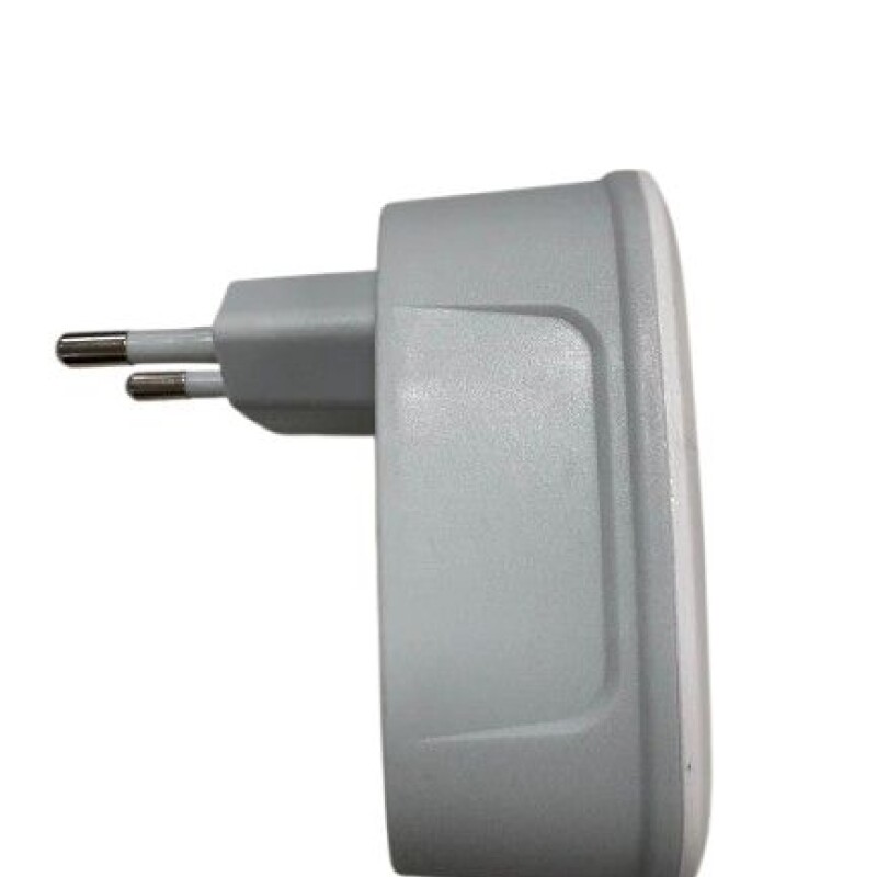ADAPTADOR PARA COMPUTADORA +2USB BLANCO ADAPTADOR PARA COMPUTADORA +2USB BLANCO