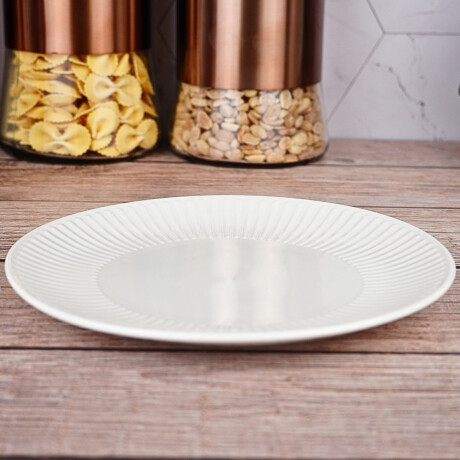 PLATO POSTRE CERAMICA BLANCA GUARDA LABRADA LINEAS VERTICALES 20.2X2.2CM 27245 PLATO POSTRE CERAMICA BLANCA GUARDA LABRADA LINEAS VERTICALES 20.2X2.2CM 27245