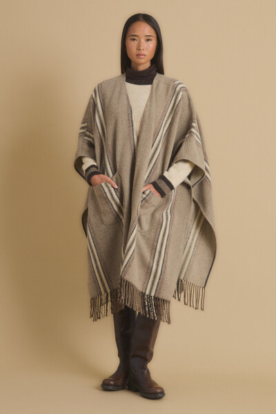 Poncho Camel
