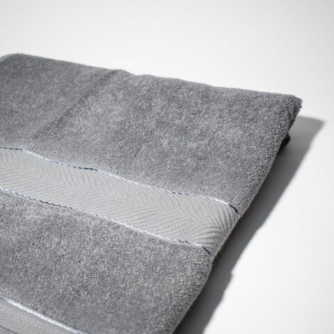 TOALLA DE BAÑO 67X140 GRIS