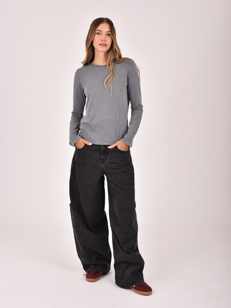REMERA GALA GRIS