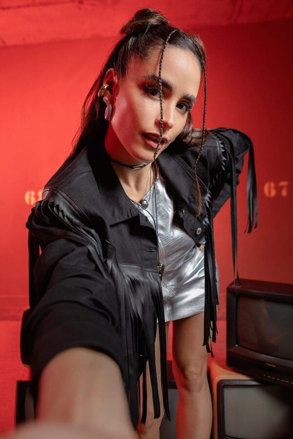 CAMPERA INDIAN. CAMPERA INDIAN.