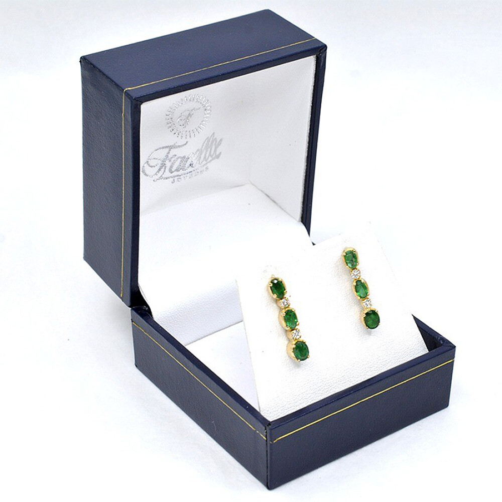 Caravanas En Oro 18K Con Brillantes Y Esmeraldas Caravanas En Oro 18K Con Brillantes Y Esmeraldas