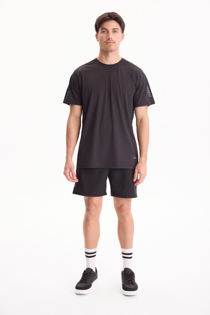 Remera DryFit Core Negro