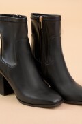 Bota Eco Cuero. Bota Eco Cuero.