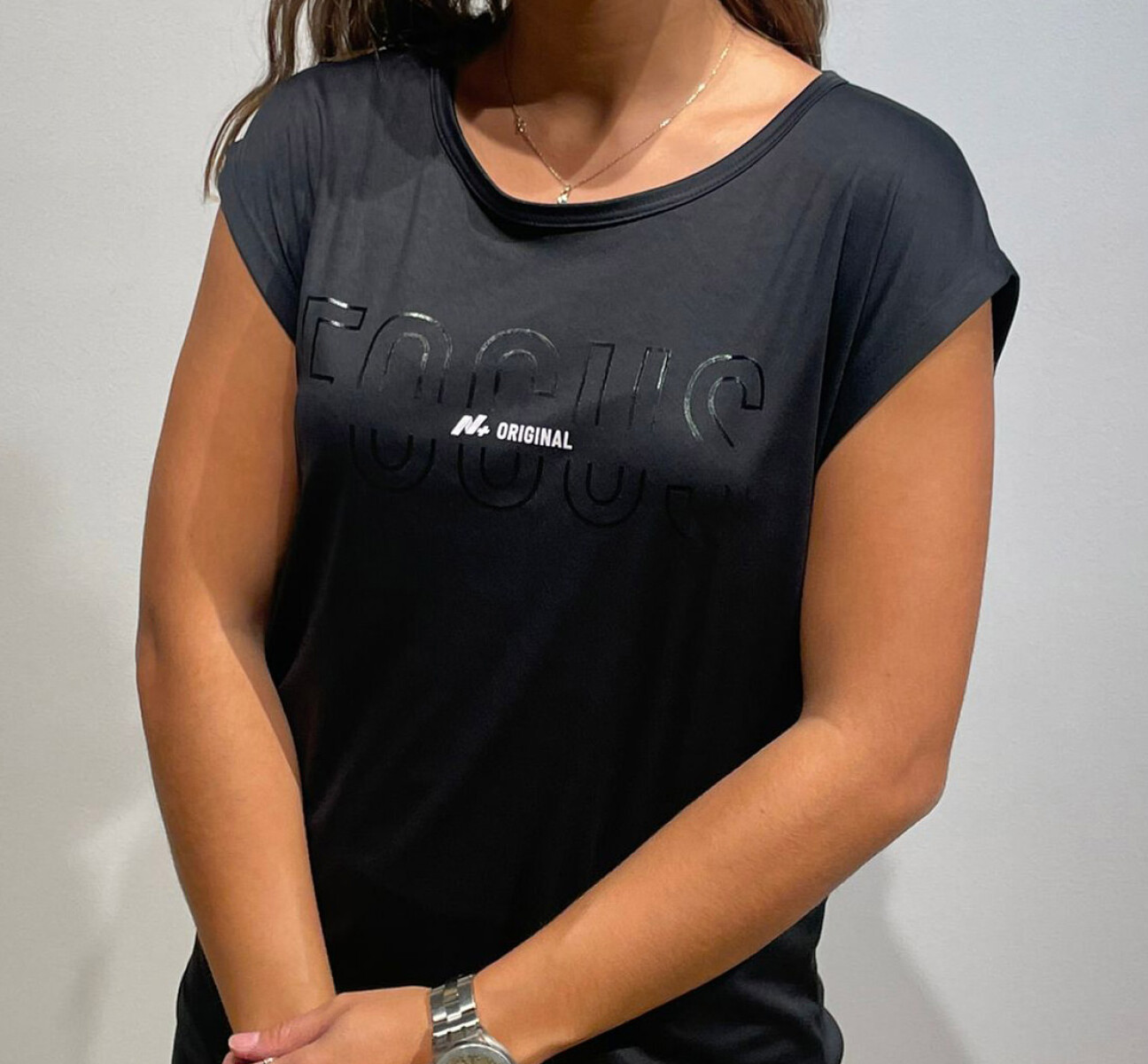 Remera de Mujer N+ Brigitte Wns - Negro 