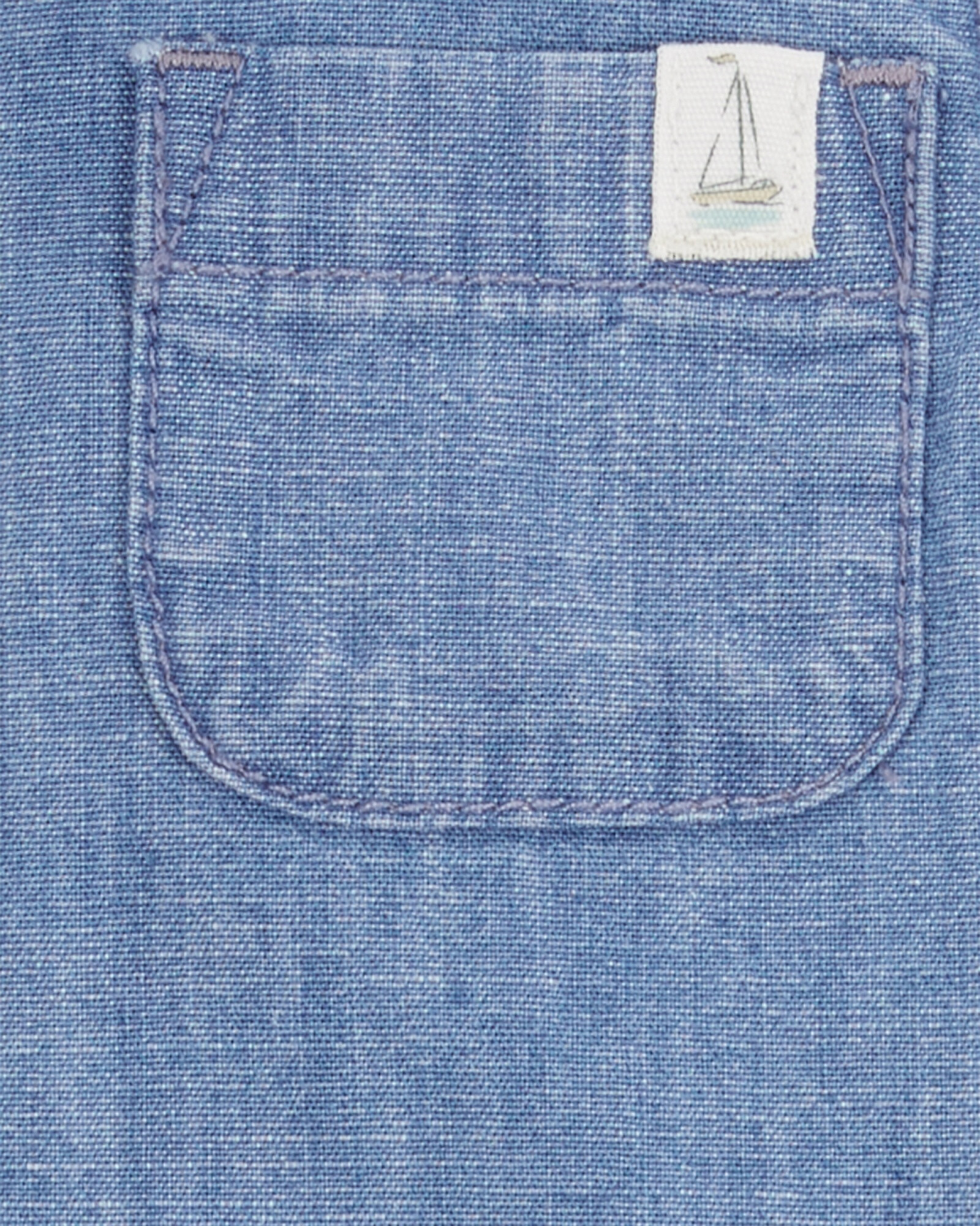 Set tres piezas de algodón, short, camisa y remera, diseño tropical Set tres piezas de algodón, short, camisa y remera, diseño tropical