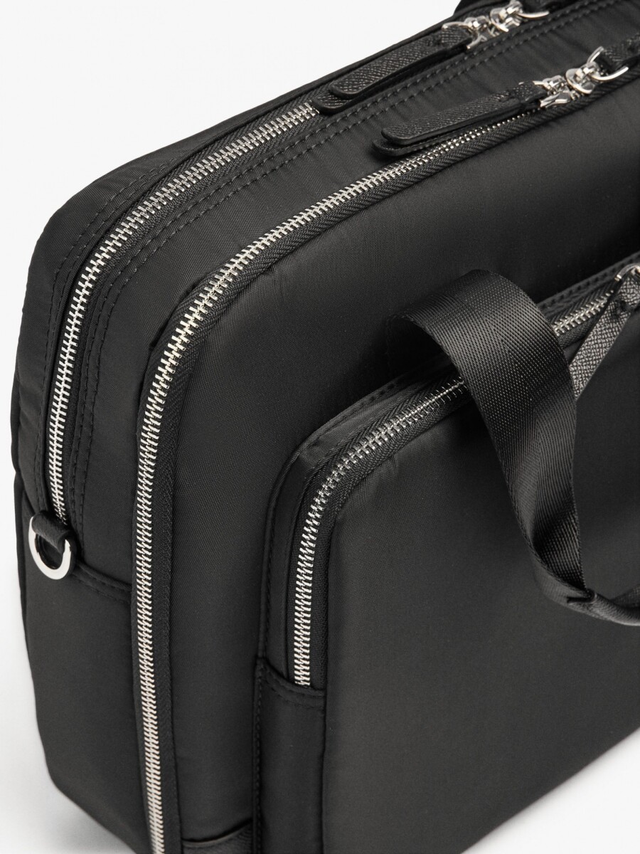 Bolso De Nylon Para Portátil Hasta 15" Repelente Al Agua negro