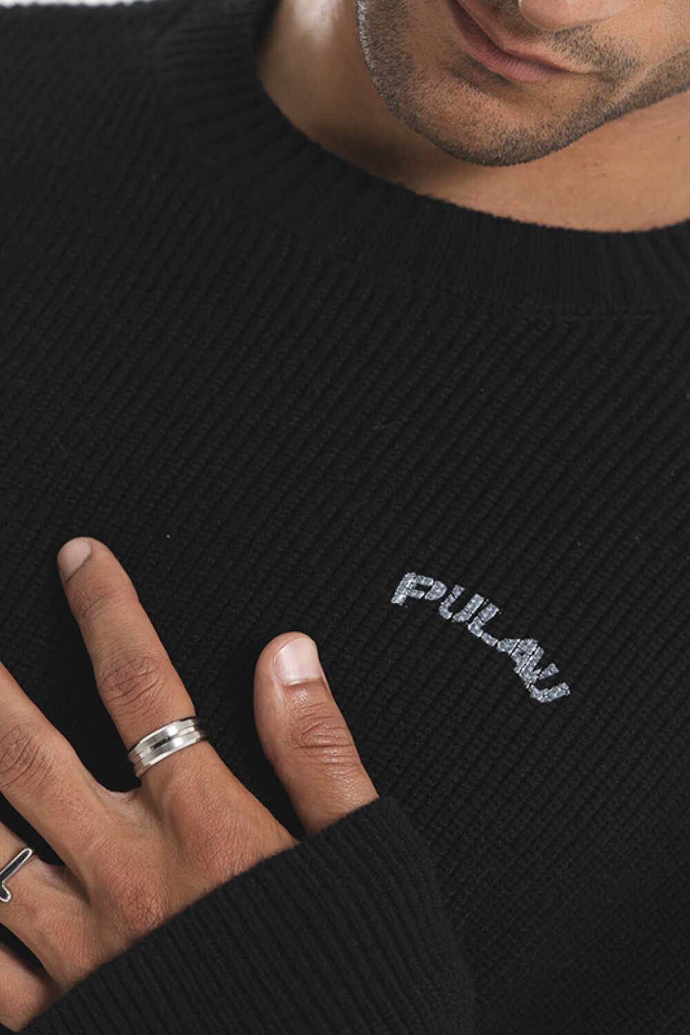 Buzo Pulau Tejido Now Is Now Negro