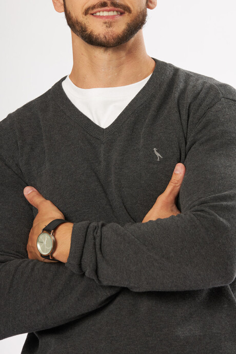 SWEATER ANIL POLANCO Gris Oscuro