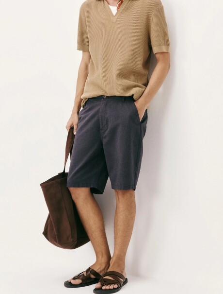 BERMUDA BÁSICA MODELO CHINO GIS OSCURO