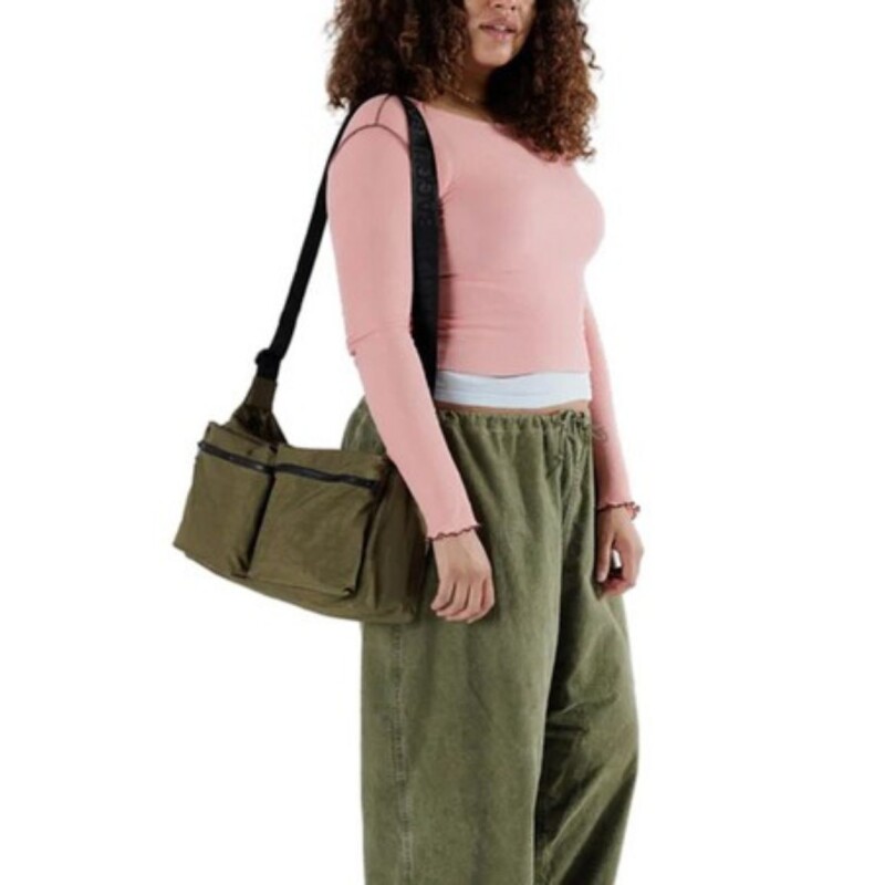 CARBAG-L Cartera Morral Nylon Bolsillos Al Frente Tipo Cargo Baggu - Seaweed
