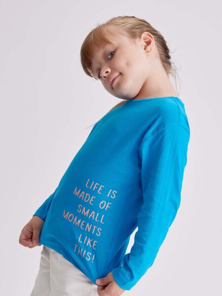 Remera manga larga Azul Vibrante