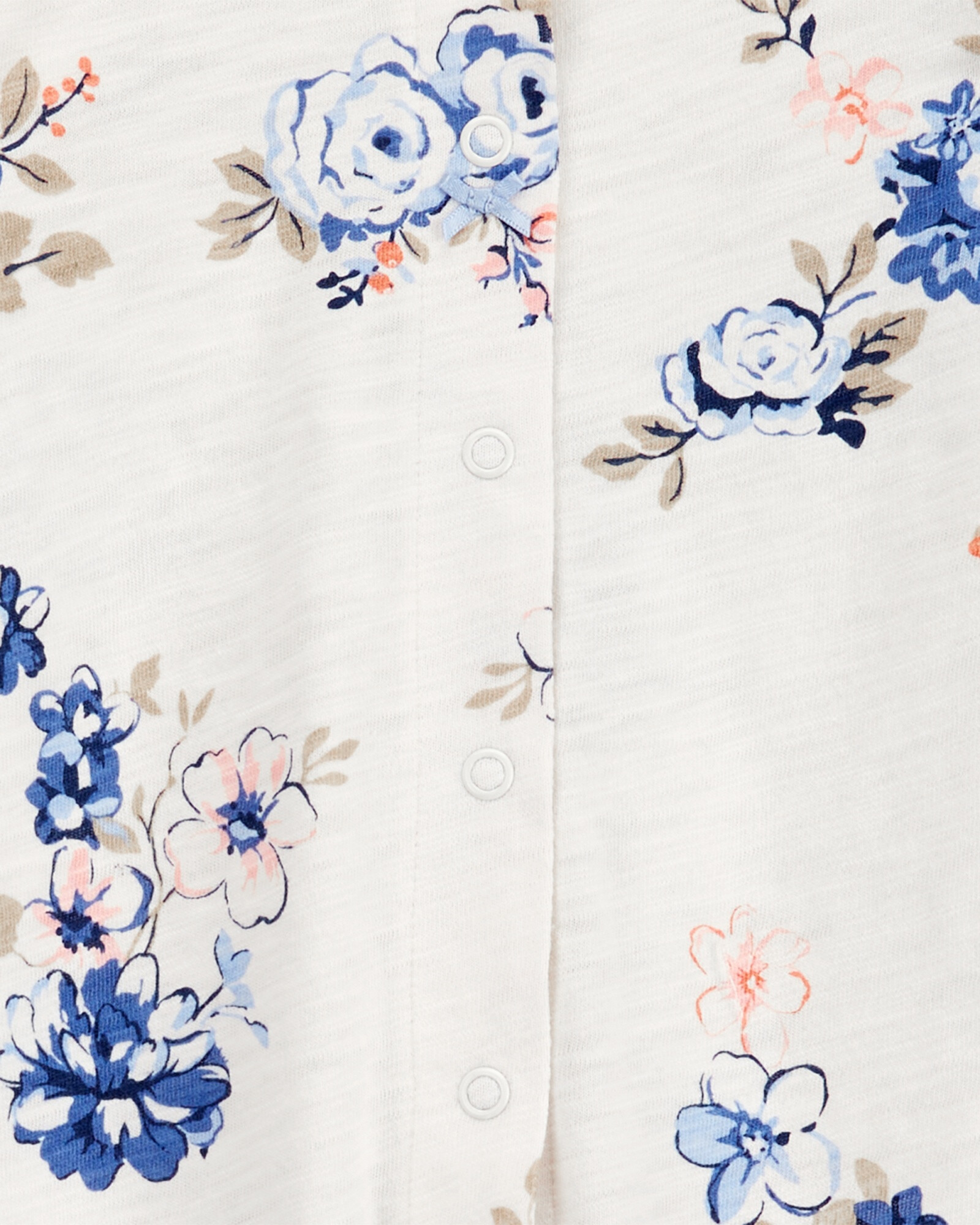 Pijama una pieza de algodón con pie y gorro, diseño floral Pijama una pieza de algodón con pie y gorro, diseño floral