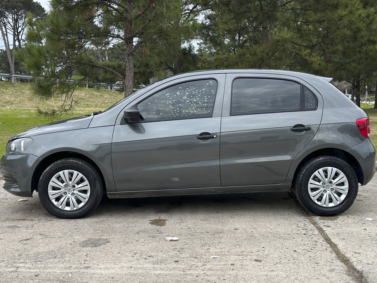 Volkswagen Gol Power 1.6 AT Extra Full 2014 Volkswagen Gol Power 1.6 AT Extra Full 2014