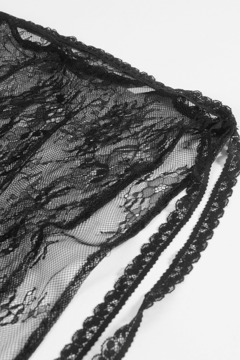 Falda pareo encaje negro