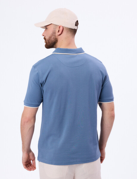 Remera m/c pique azul piedra