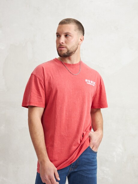 REMERA RAMEN ROJO