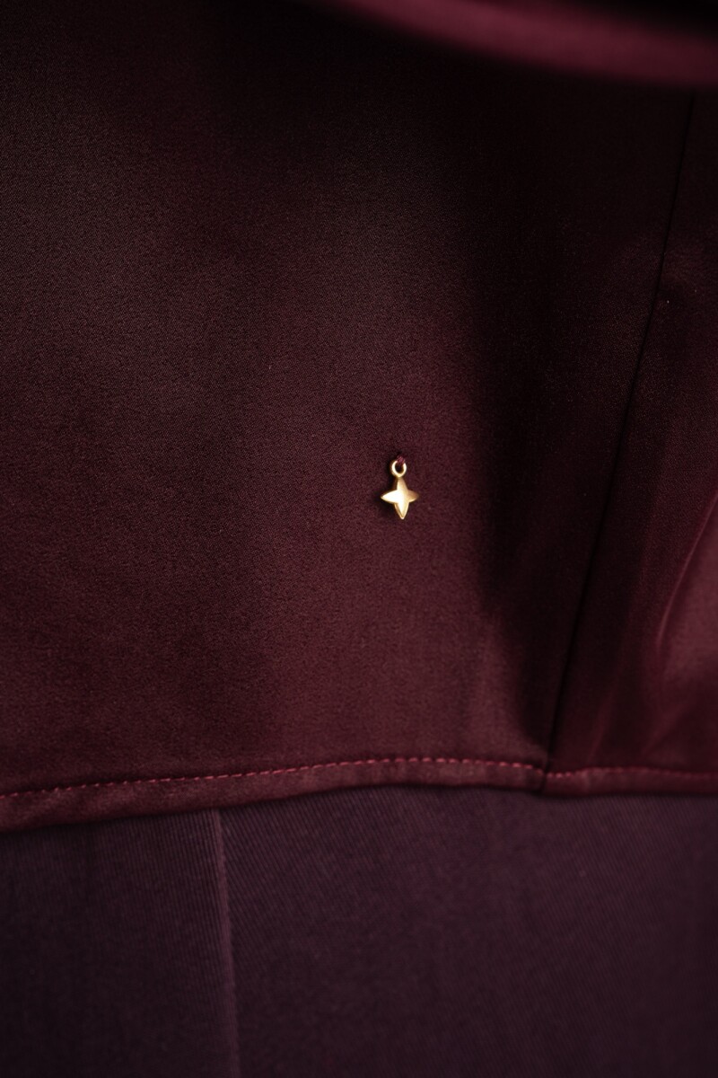 Camisa Saten Bordeaux