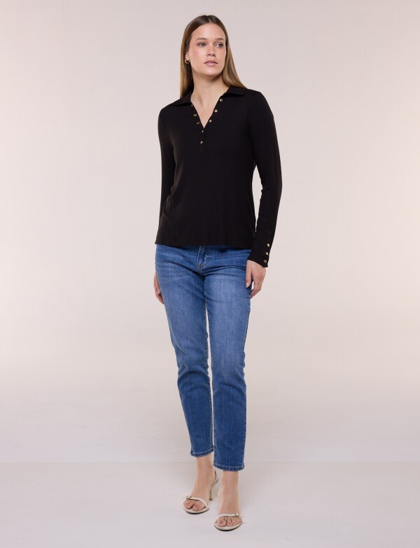 Remera Cuello Polo Con Botones NEGRO