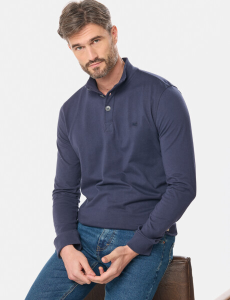 REMERA CON BOTONES Azul