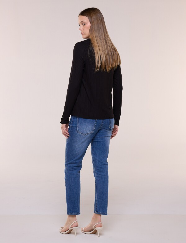 Remera Cuello Polo Con Botones NEGRO