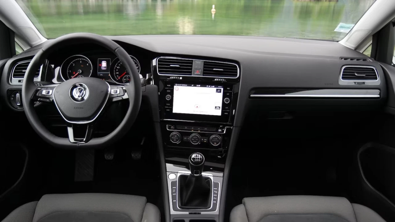 volkswagen-golf-9.jpg