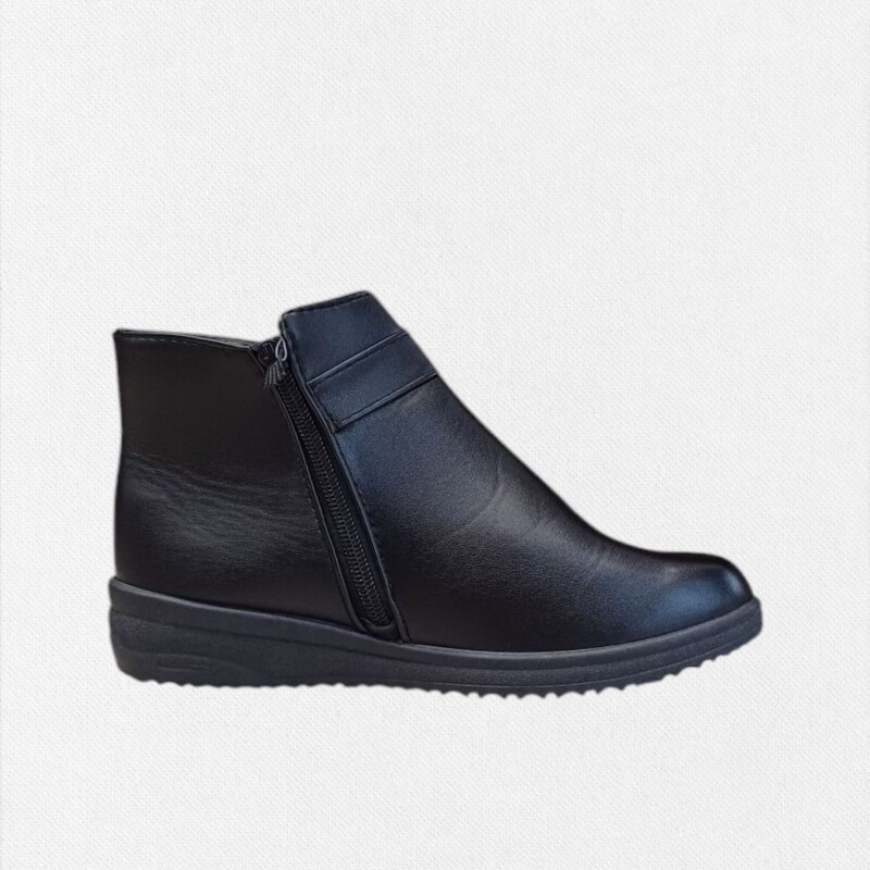 BOTA BBO CORTA CON HEBILLA NEGRO