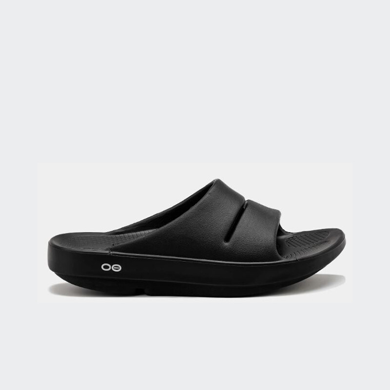 Sandalias OOFOS Ooahh Negro