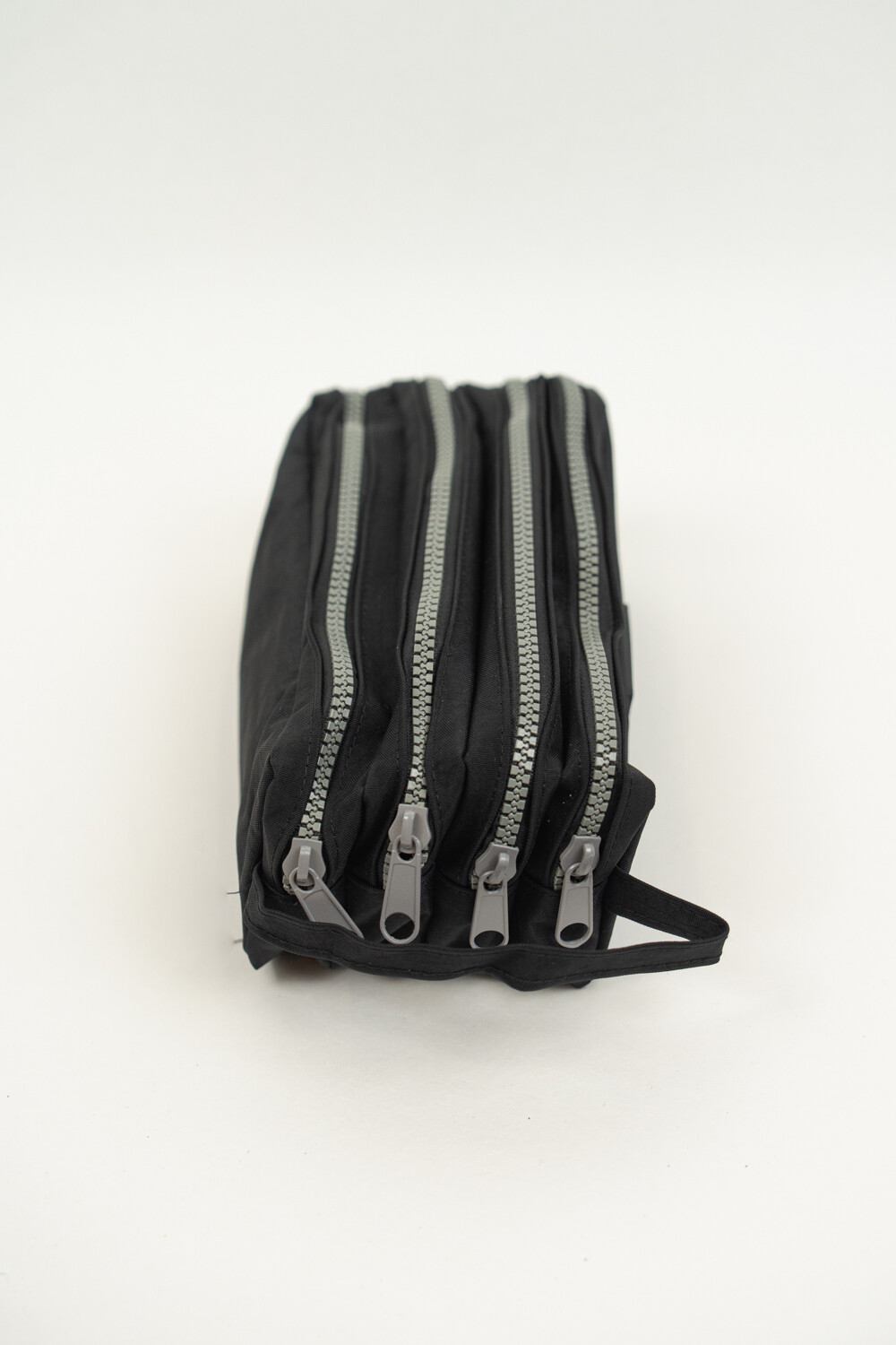 Cartuchera Veronica Negro