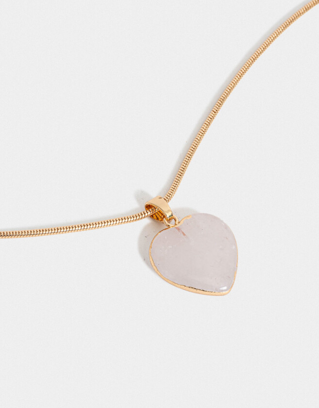 Cadena Corta con Dije Bañada en Oro Cadena Corta Con Dije De Piedra Corazón Con Baño De Oro - Dorado