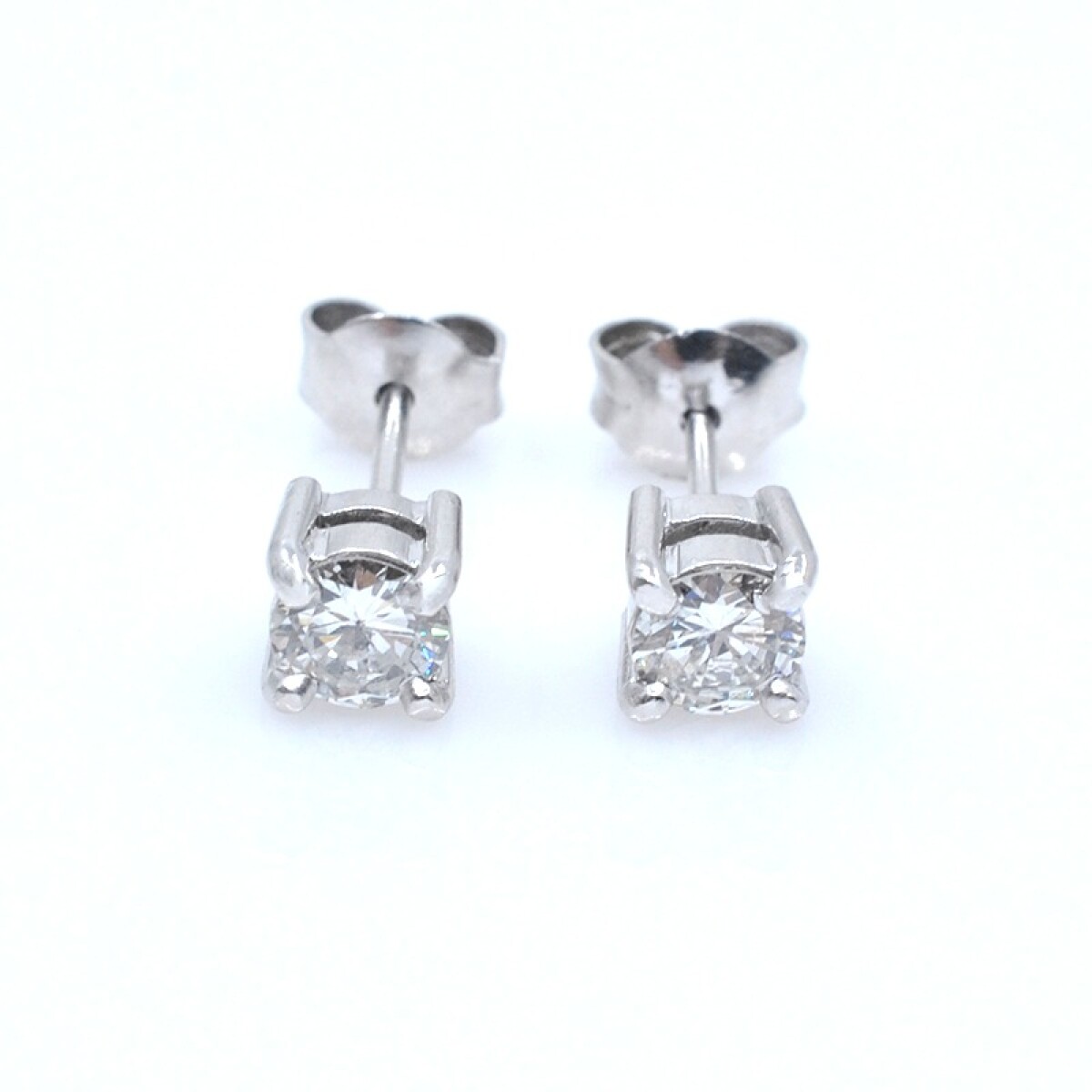 Caravanas en oro 18k blanco y brillantes 