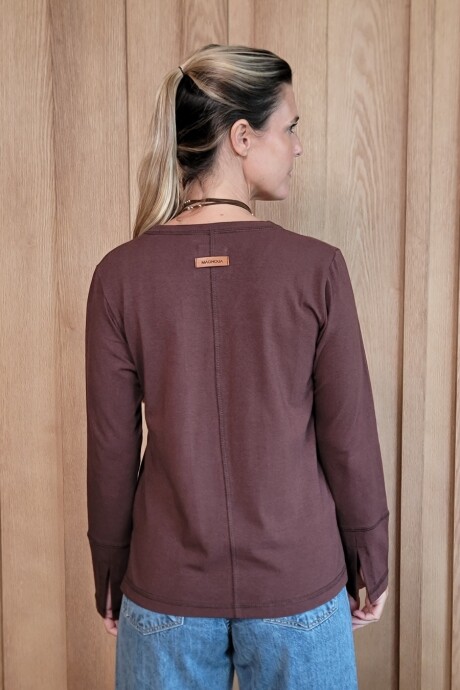 Remera Julia Chocolate